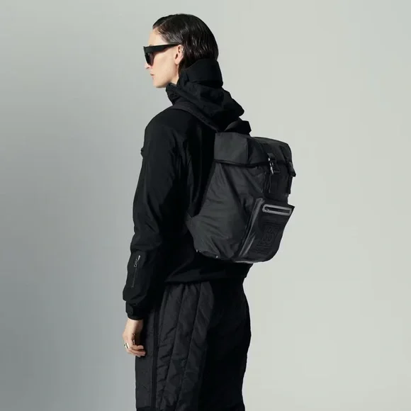 North66 Lavender Blue 15L backpack - Picture 6 of 6